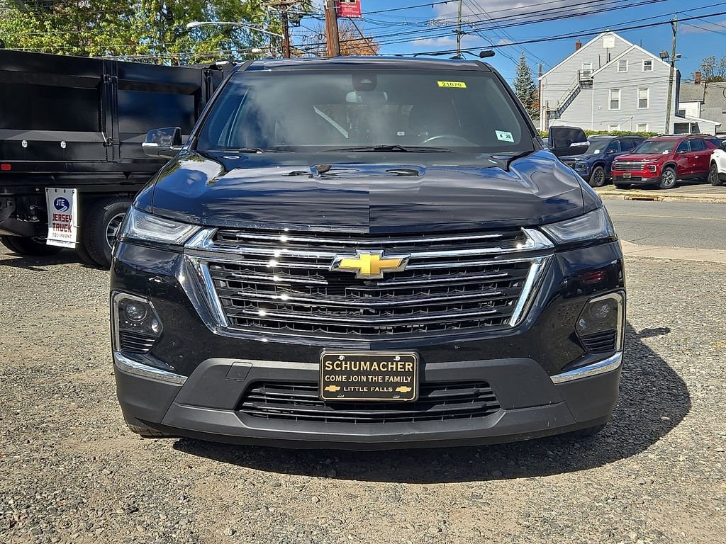 Used 2023 Chevrolet Traverse LT Cloth SUV