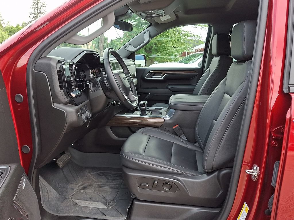 2024 Chevrolet Silverado 1500 RST - Photo 13