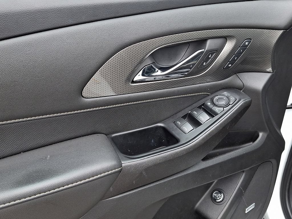 2023 Chevrolet Traverse Premier - Photo 13