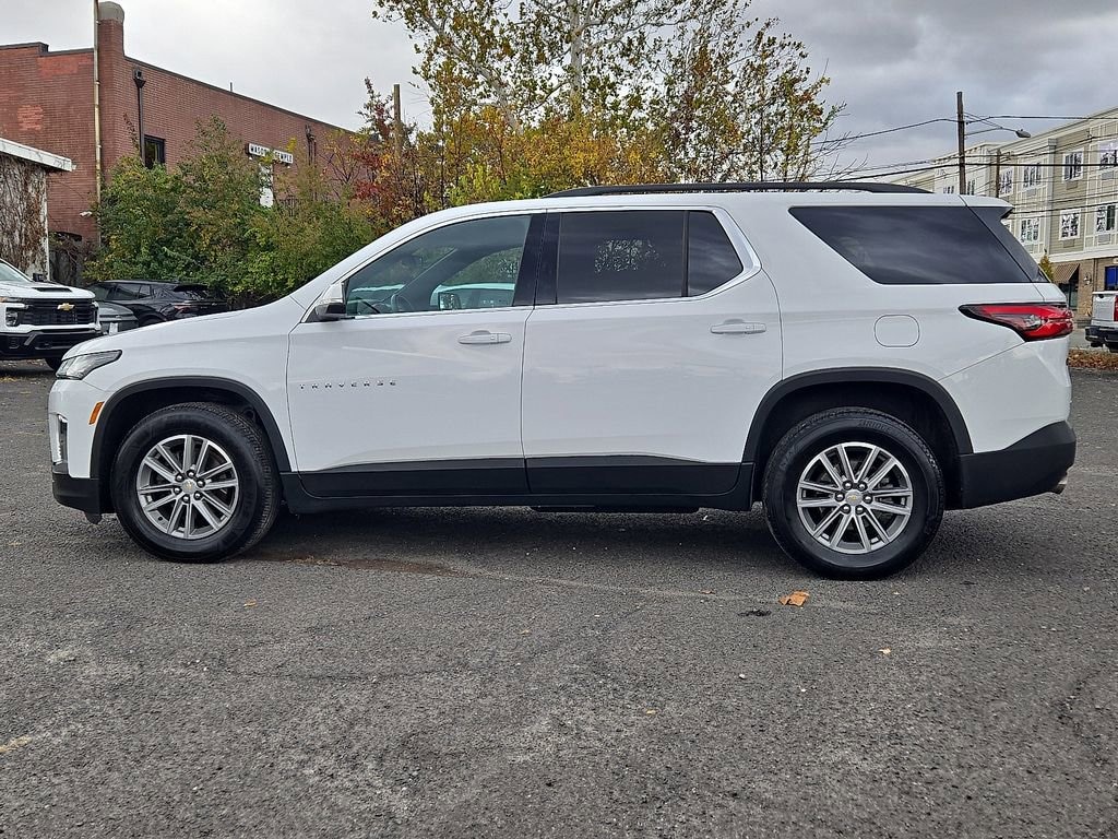Used 2023 Chevrolet Traverse LT Cloth SUV