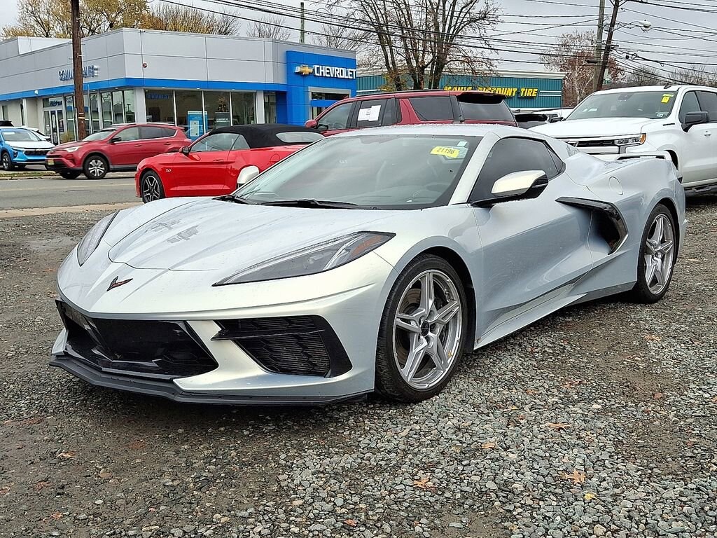 2021 Chevrolet Corvette Stingray 3LT Convertible photo 3