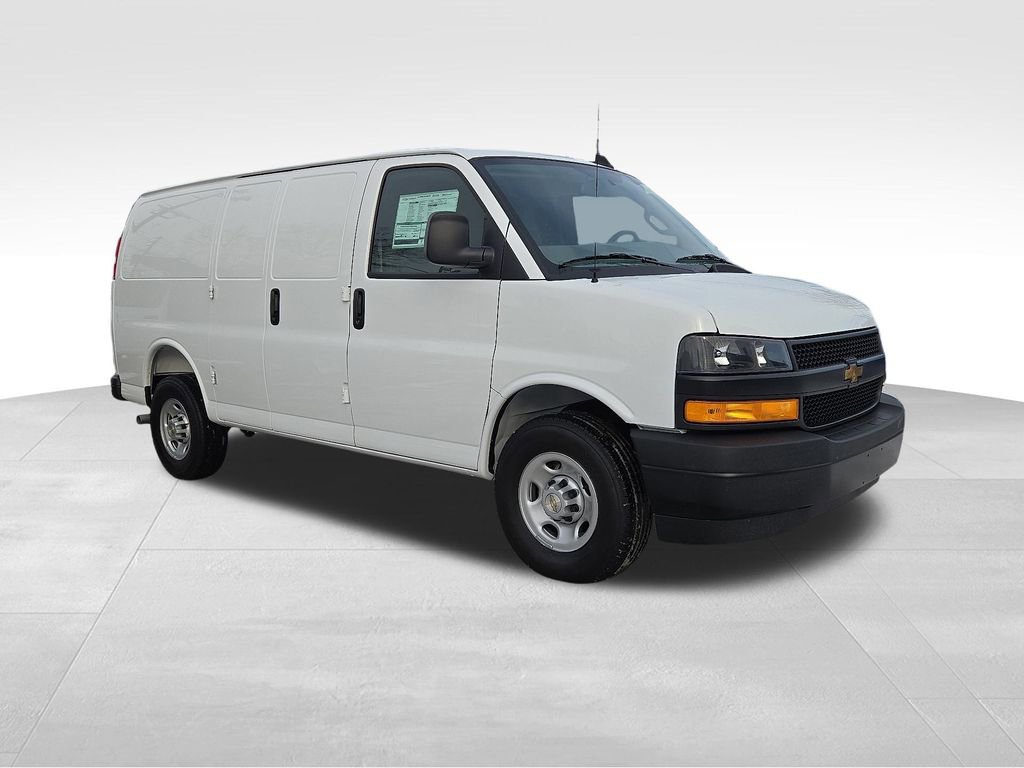 2025 Chevrolet Express Cargo Work Van's photo