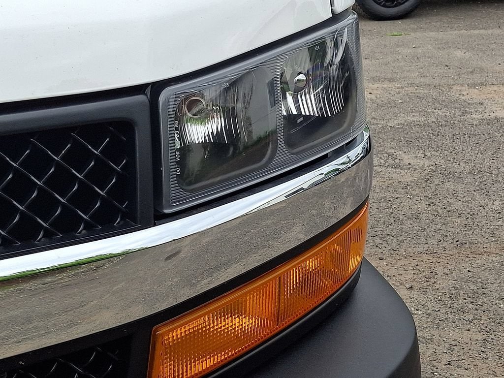 2025 Chevrolet Express Cargo Work Van - Photo 36