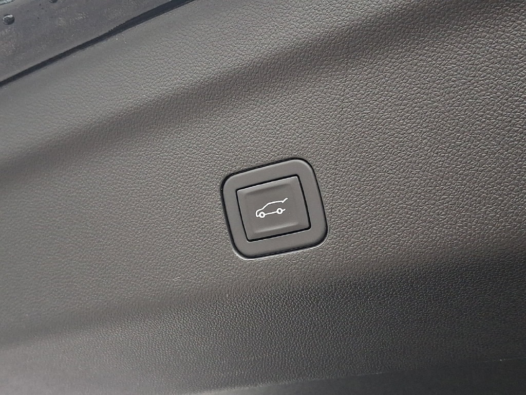 2025 Chevrolet Tahoe Premier - Photo 28