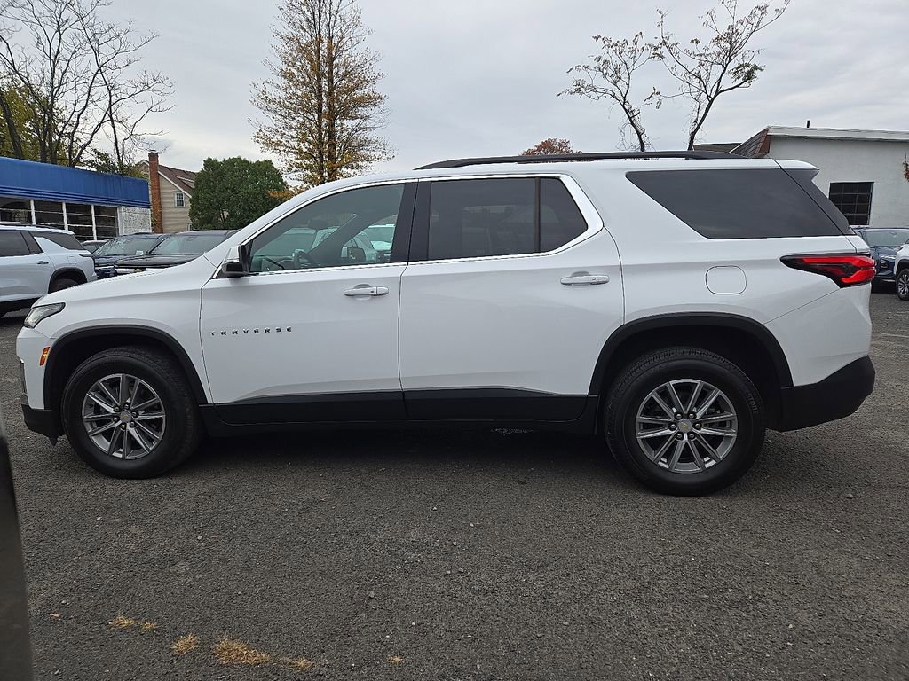 2023 Chevrolet Traverse Leather photo 2