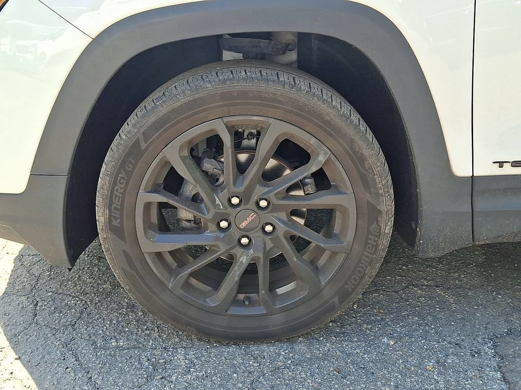 2023 GMC Terrain SLT - Photo 32