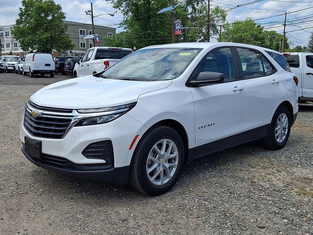 Used 2023 Chevrolet Equinox LS SUV