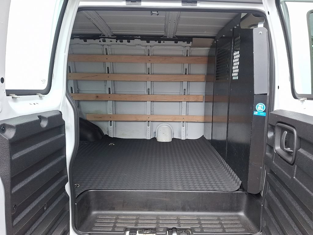 2025 Chevrolet Express Cargo Work Van - Photo 10