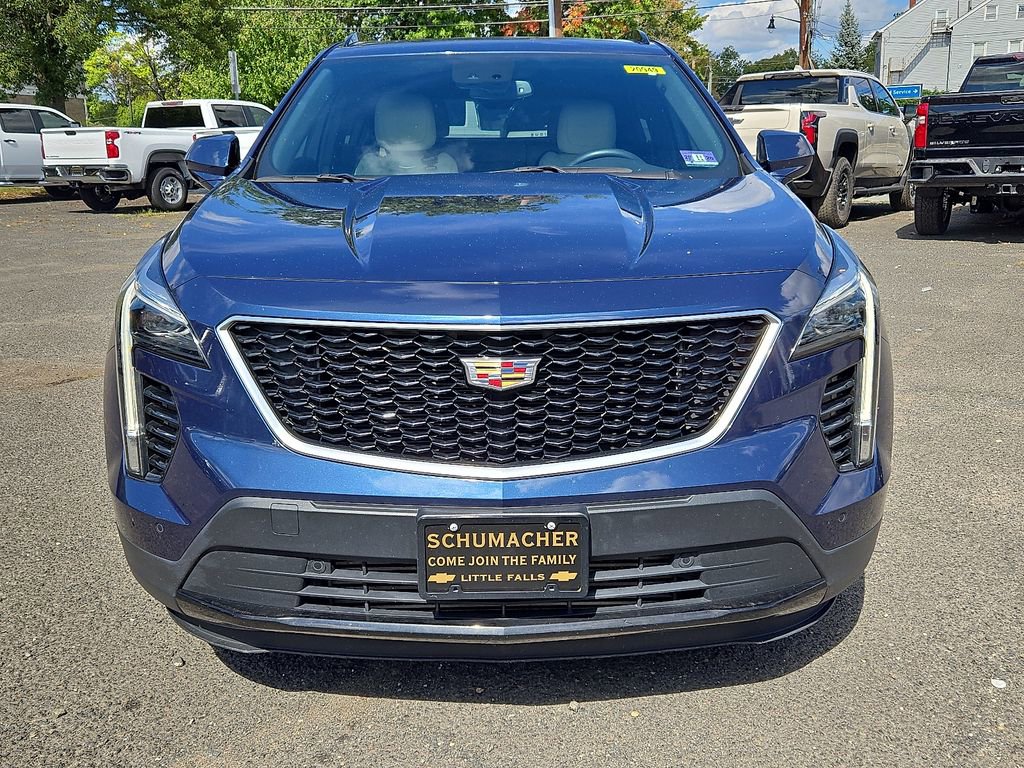 2019 Cadillac XT4 Sport photo 2