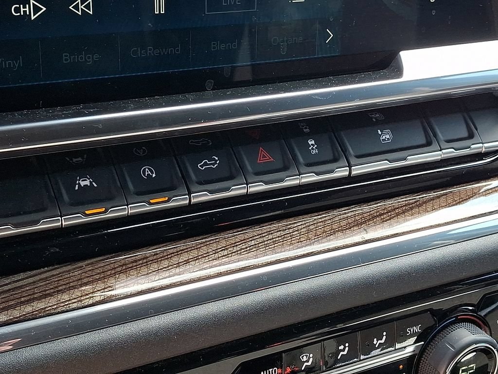 2023 Chevrolet Silverado 1500 LT - Photo 24