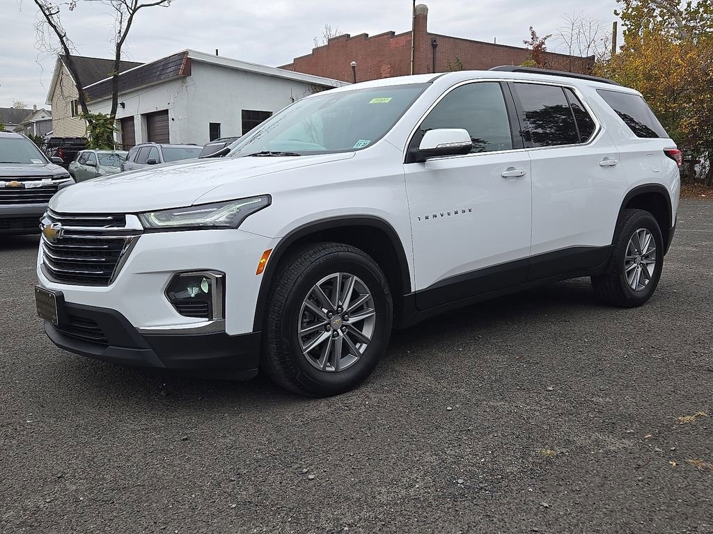 Used 2023 Chevrolet Traverse LT Leather SUV