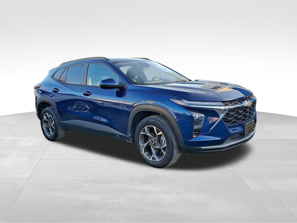 2024 Chevrolet Trax LT's photo