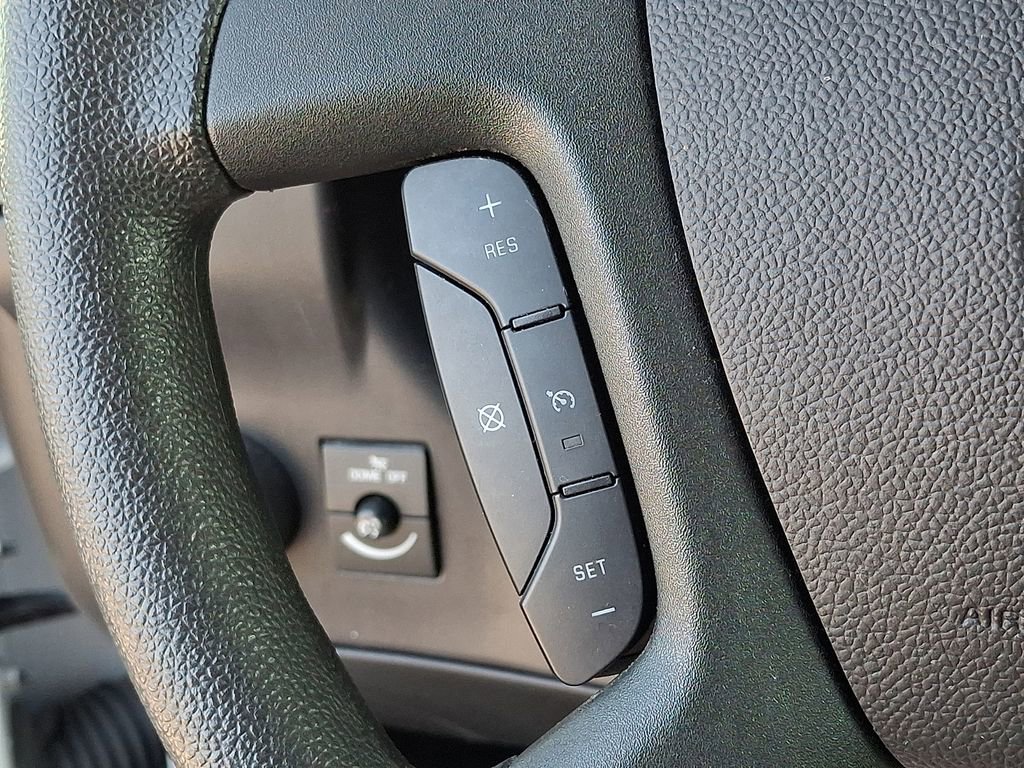 2025 Chevrolet Express Cargo Work Van - Photo 21