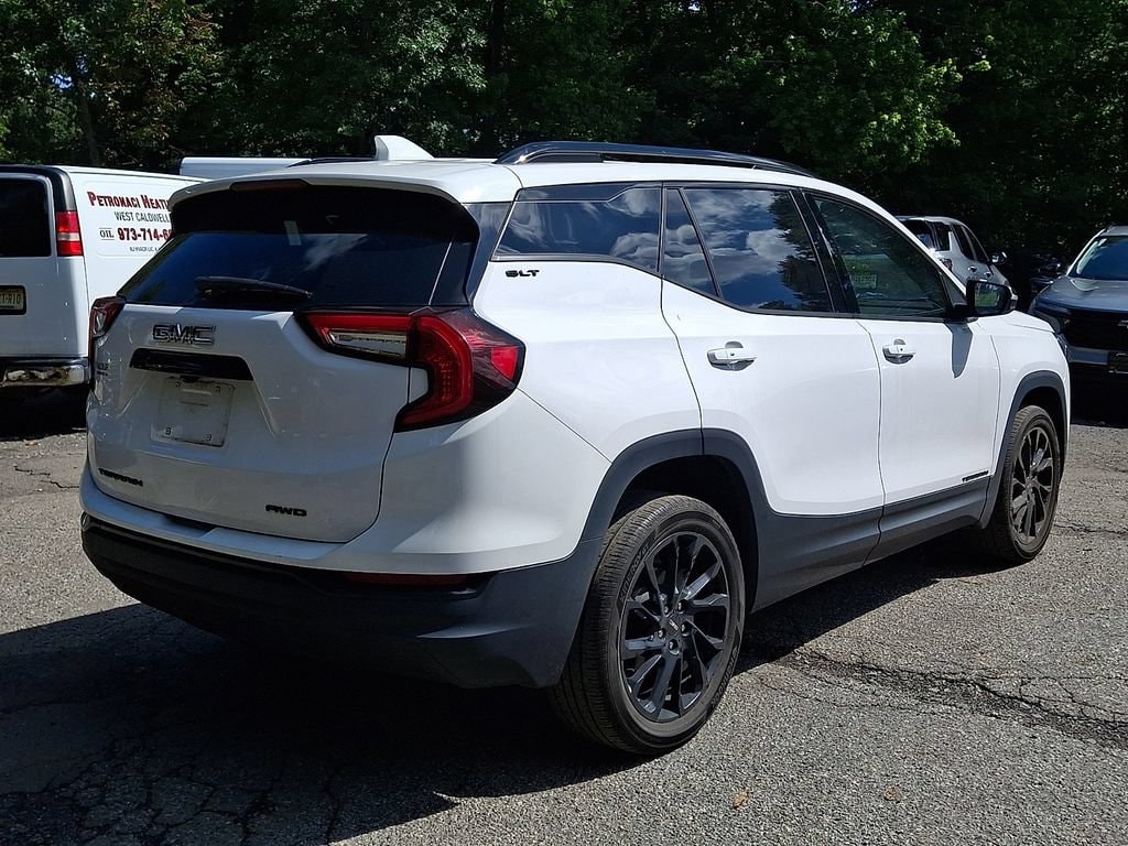 2023 GMC Terrain SLT - Photo 8