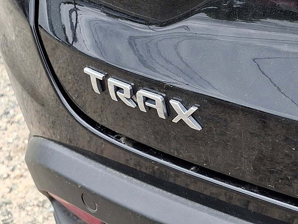 2025 Chevrolet Trax LS - Photo 30