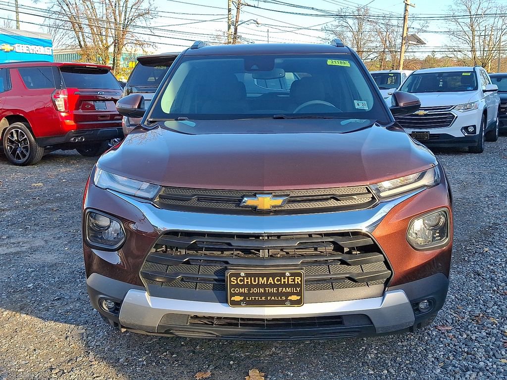2022 Chevrolet Trailblazer LT photo 2