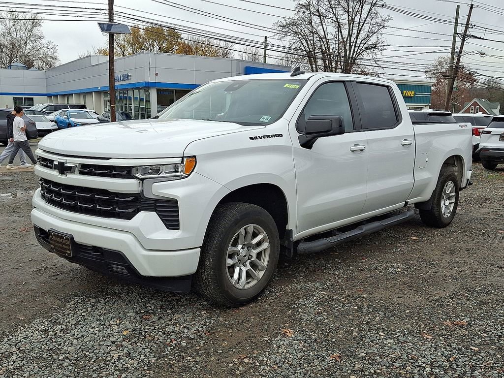 2023 Chevrolet Silverado 1500 RST photo 3