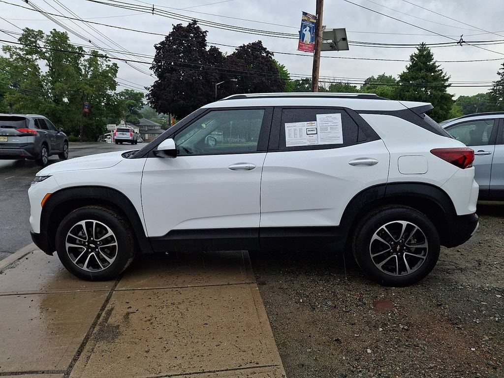 Used 2024 Chevrolet Trailblazer LT SUV