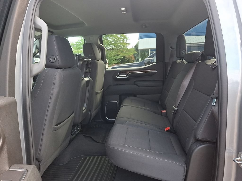 2024 Chevrolet Silverado 1500 LT - Photo 10