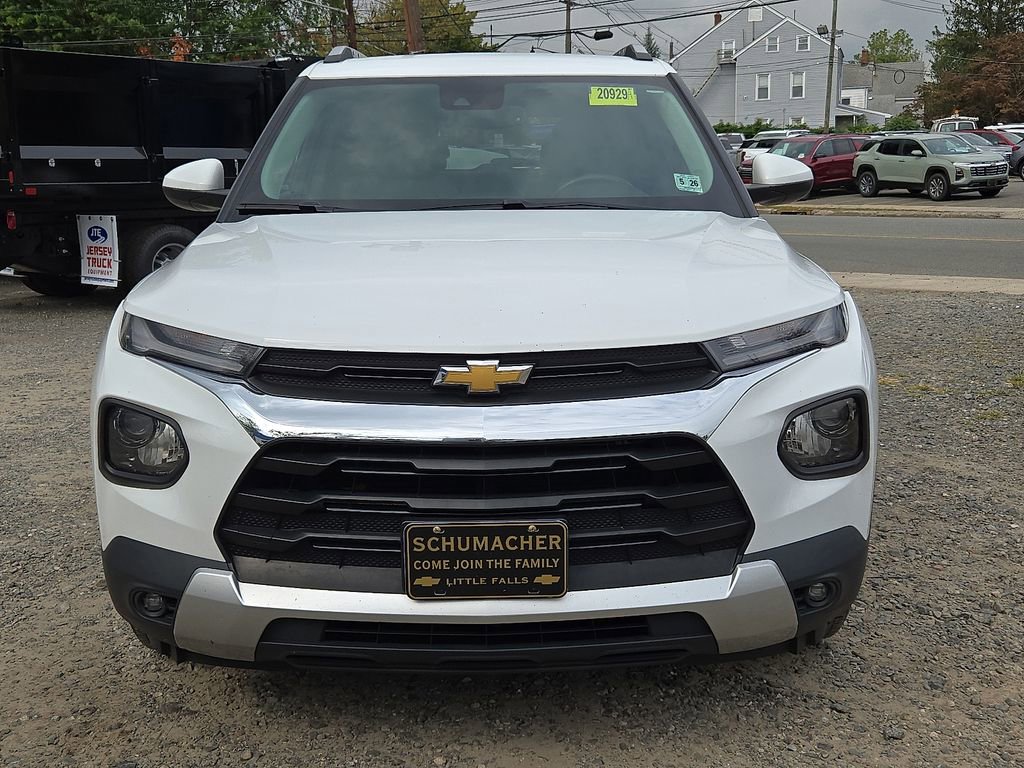 2021 Chevrolet Trailblazer LT photo 2