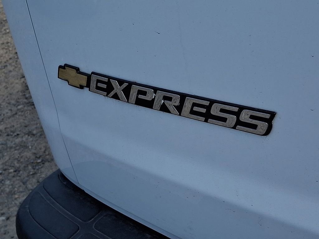 2025 Chevrolet Express Cargo Work Van - Photo 30