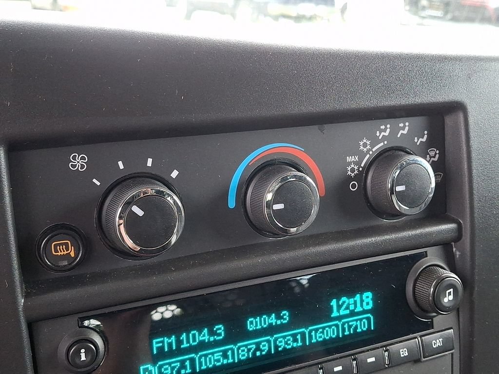 2025 Chevrolet Express Cargo Work Van - Photo 16