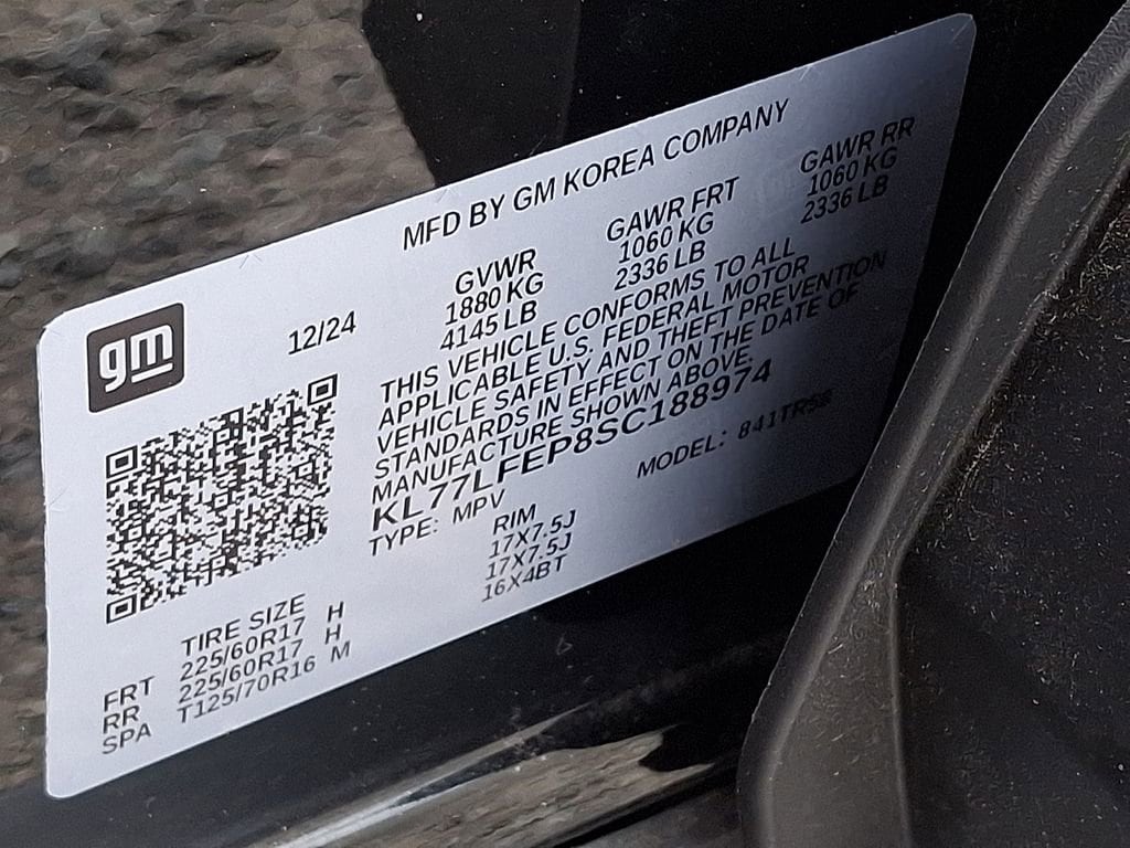 2025 Chevrolet Trax LS - Photo 27