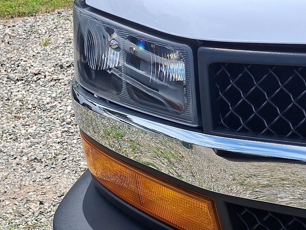 2024 Chevrolet Express Cargo Work Van - Photo 35
