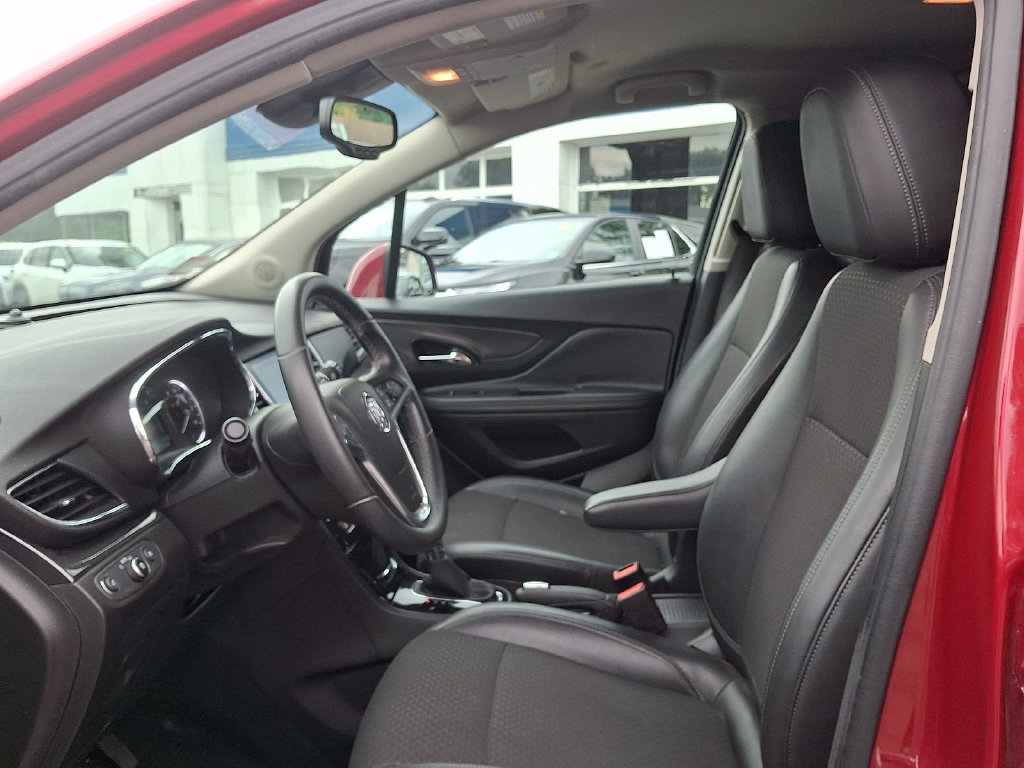 Photo 11