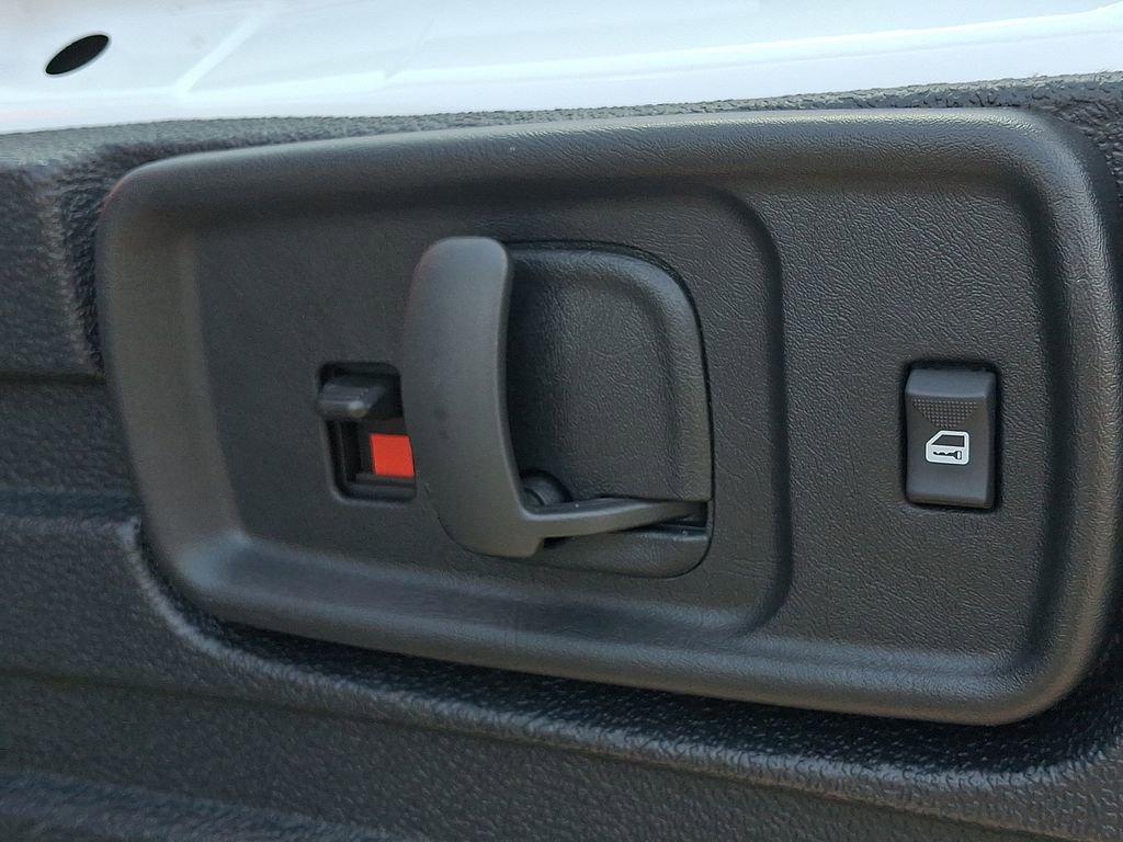 2025 Chevrolet Express Cargo Work Van - Photo 29