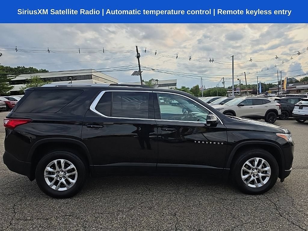 Used 2018 Chevrolet Traverse LT Cloth SUV