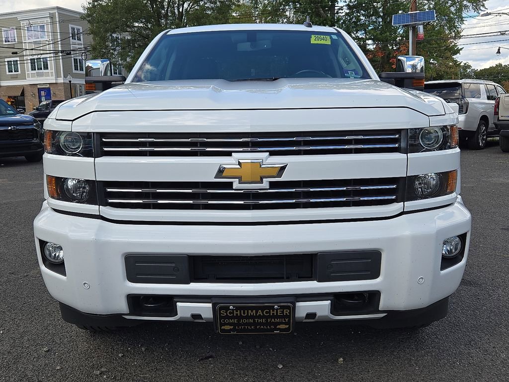2019 Chevrolet Silverado 2500HD LT photo 2
