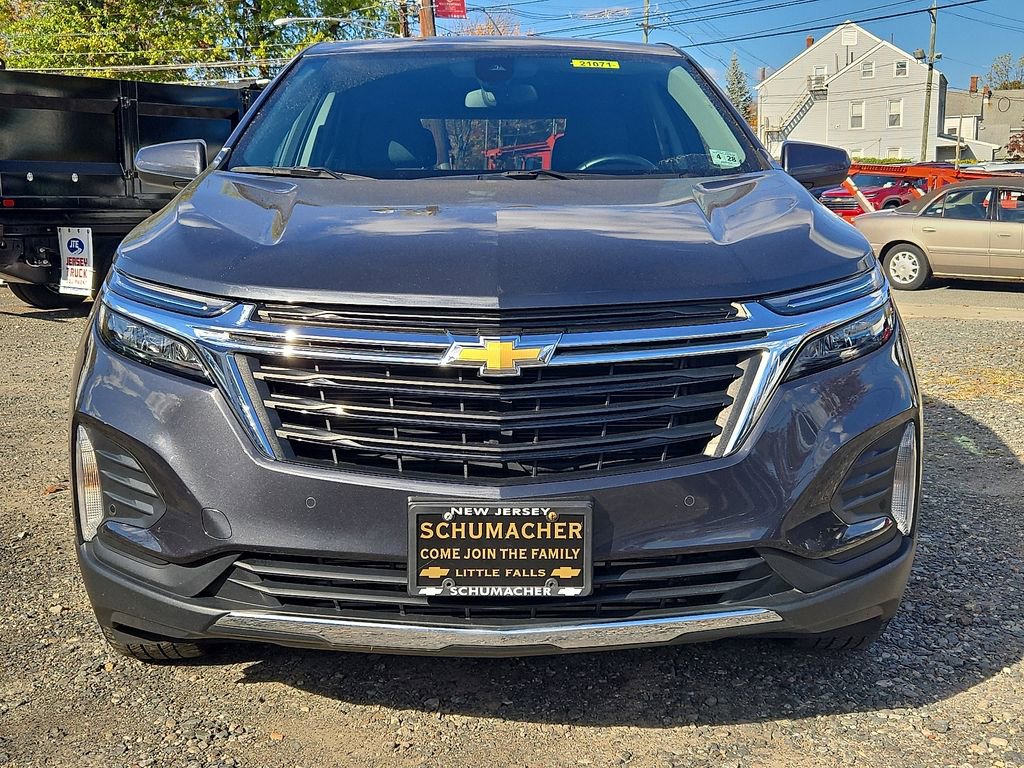2023 Chevrolet Equinox LT photo 2
