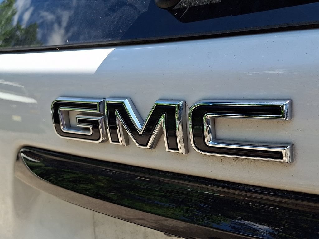 2023 GMC Terrain SLT - Photo 29