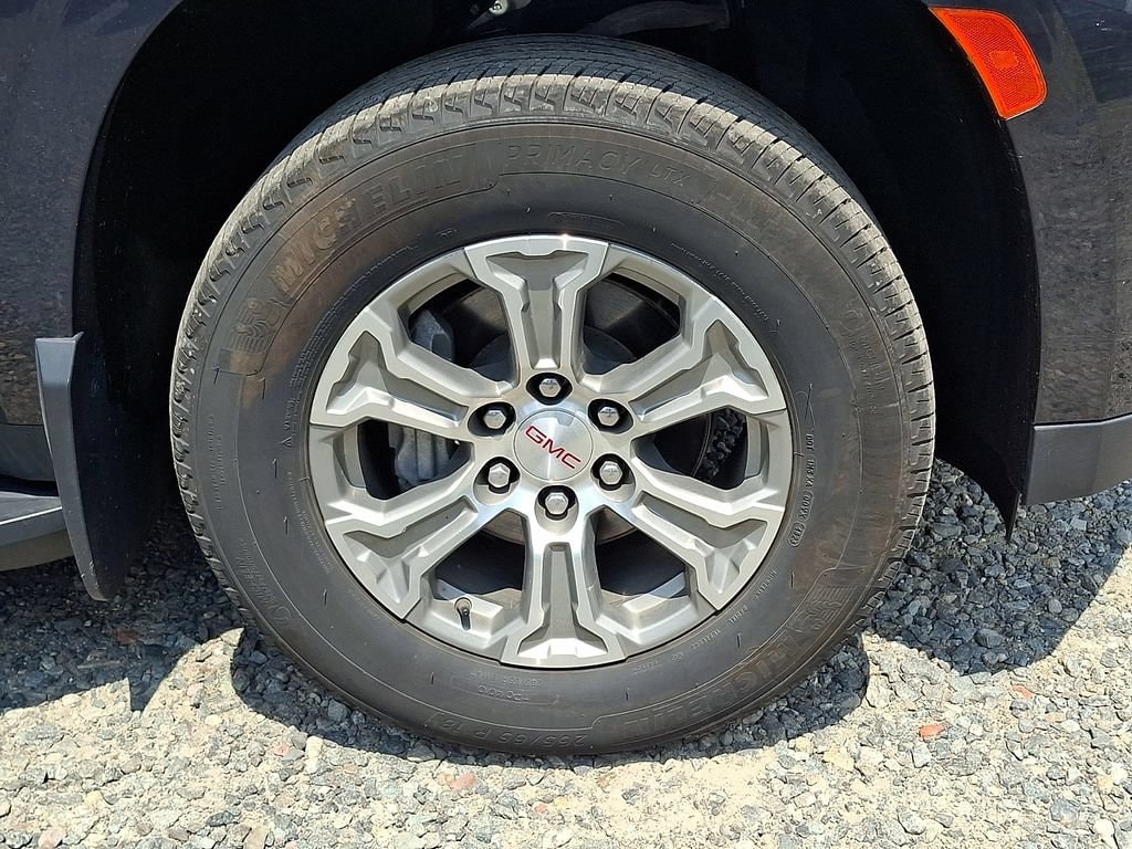 2024 GMC Yukon SLE - Photo 33