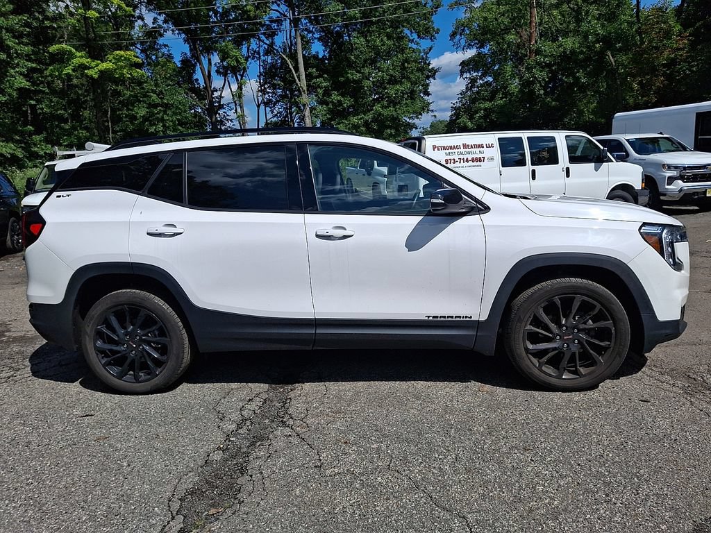 2023 GMC Terrain SLT - Photo 9