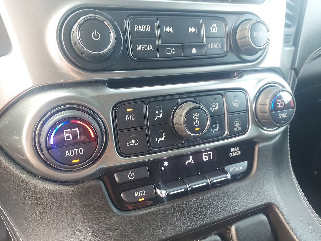 2016 Chevrolet Tahoe LS - Photo 16