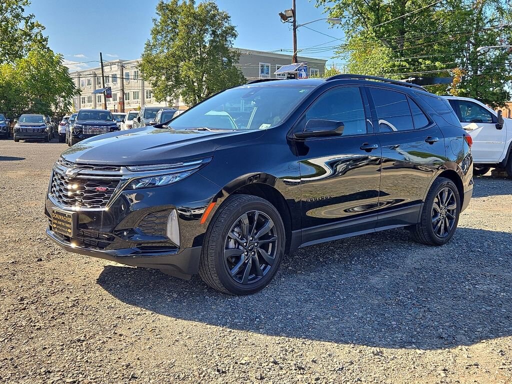 2023 Chevrolet Equinox RS photo 3