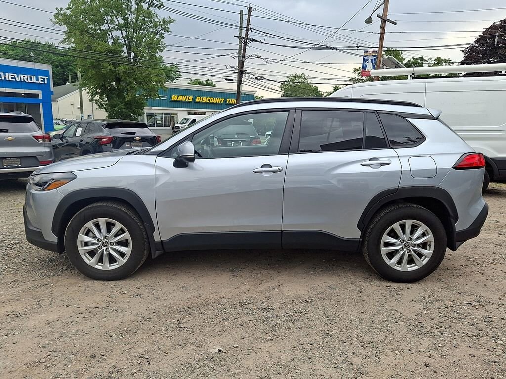 Used 2023 Toyota Corolla Cross LE SUV