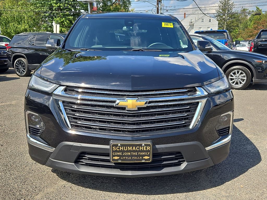 2023 Chevrolet Traverse Cloth photo 2