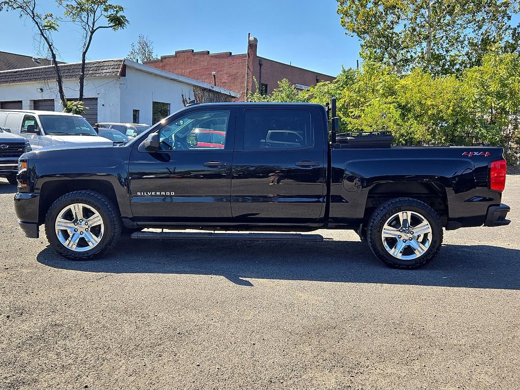 2018 Chevrolet Silverado 1500 Custom photo 4