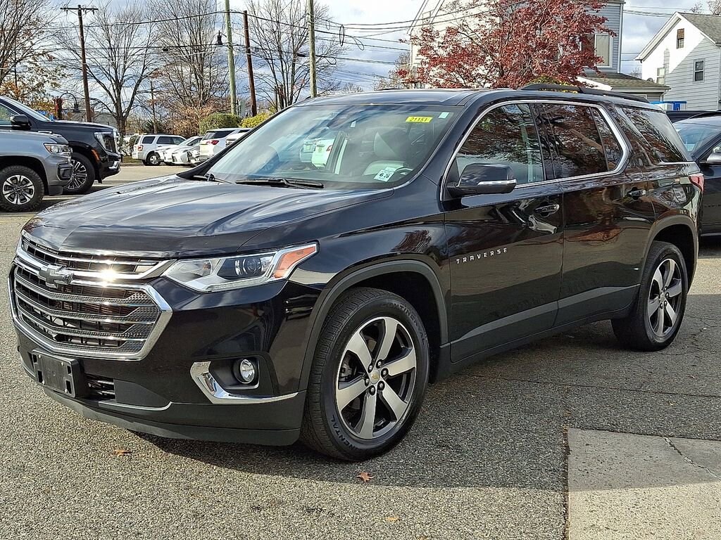Used 2021 Chevrolet Traverse LT Leather SUV