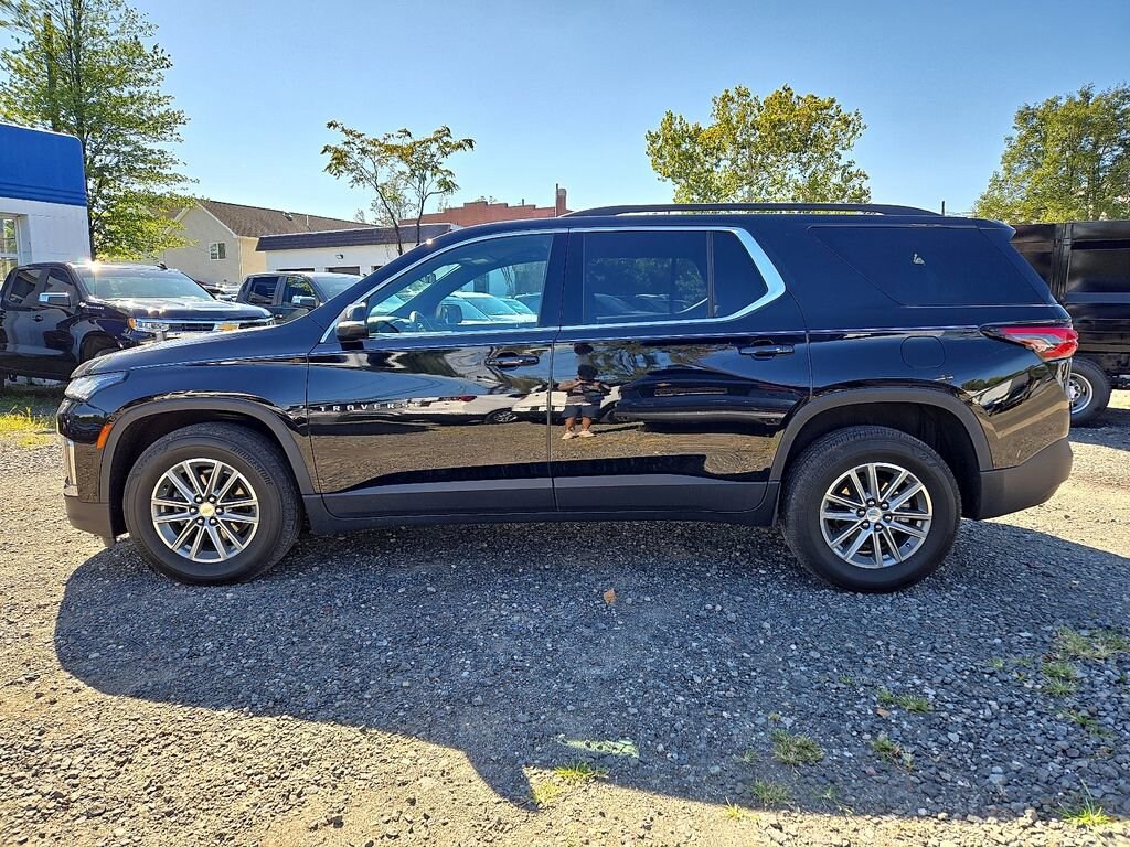 2023 Chevrolet Traverse Cloth photo 3