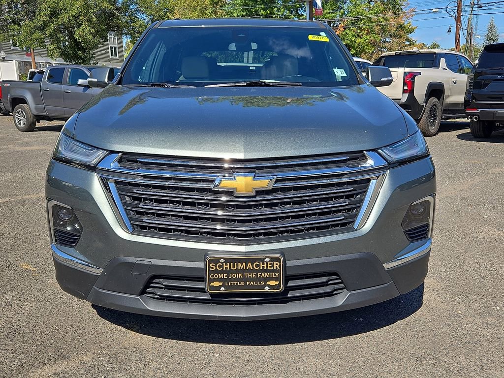 2022 Chevrolet Traverse Cloth photo 2