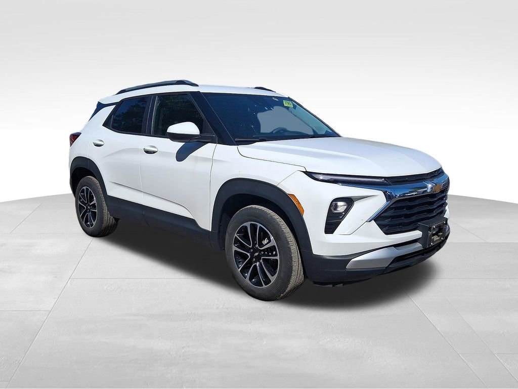 Used 2024 Chevrolet Trailblazer LT SUV