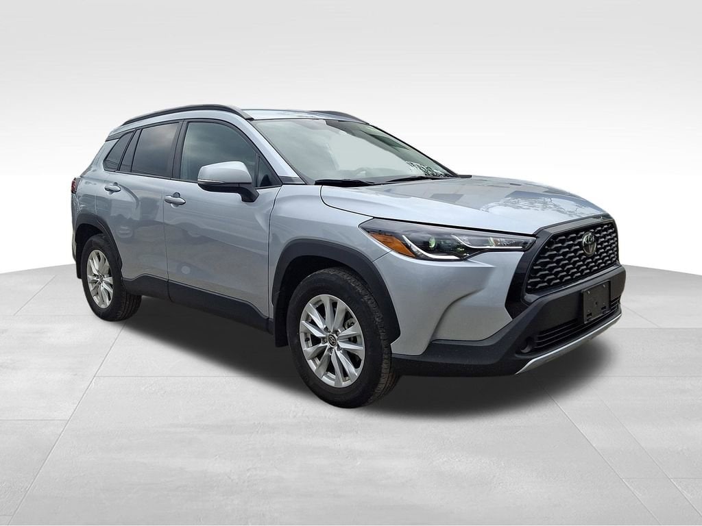 Used 2023 Toyota Corolla Cross LE SUV