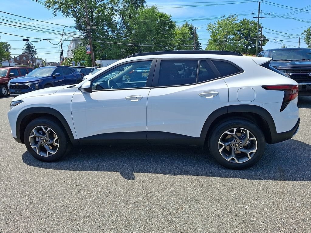Used 2026 Chevrolet Trax LT SUV