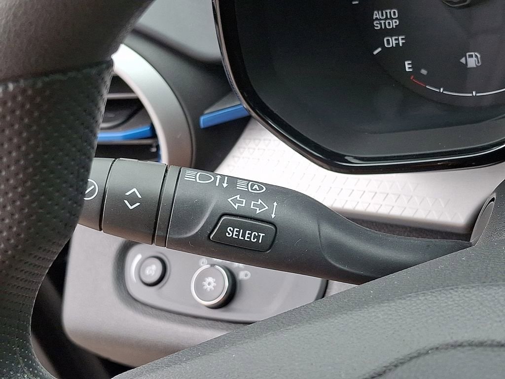2025 Chevrolet Trax LS - Photo 23