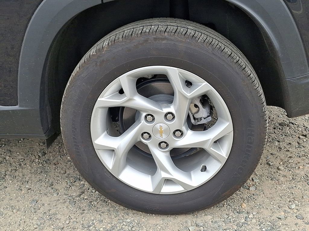 2025 Chevrolet Trax LS - Photo 31