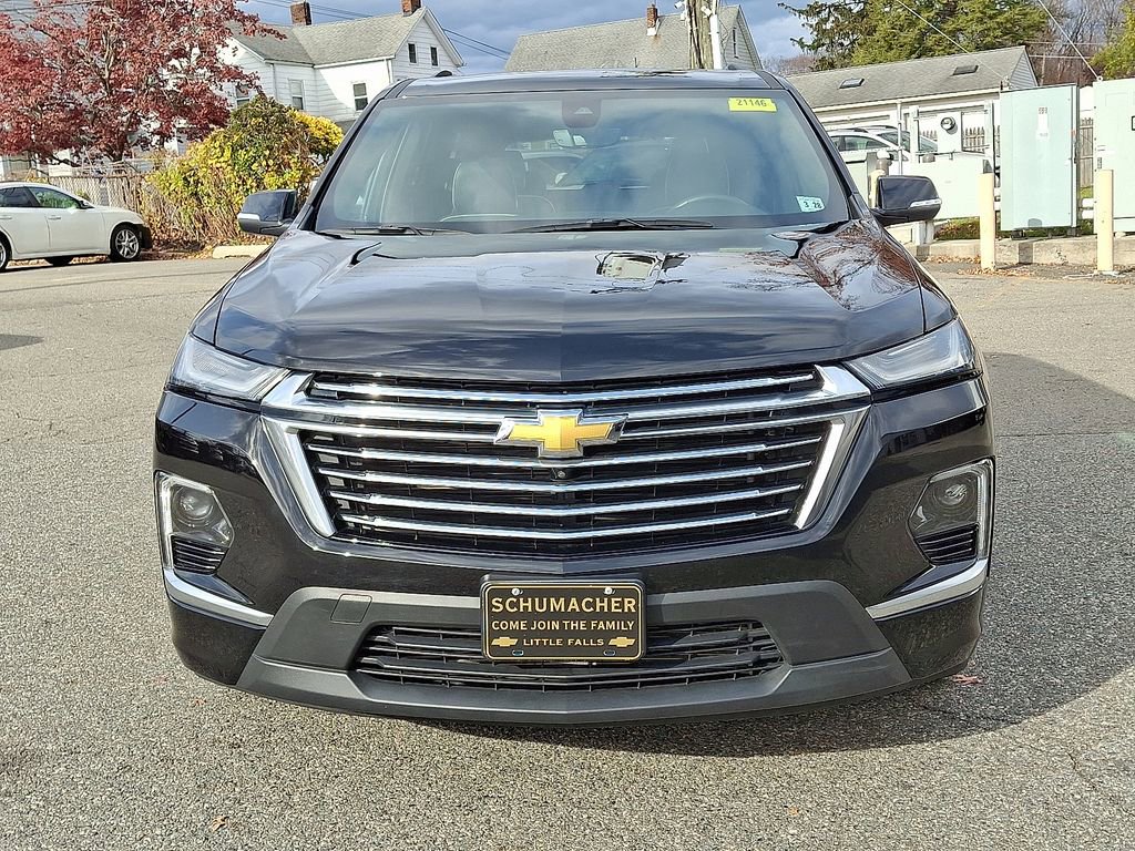 2023 Chevrolet Traverse Premier photo 2